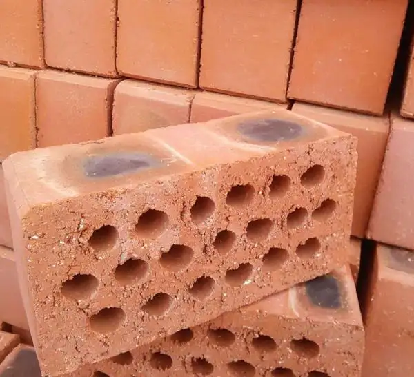 農(nóng)村自建房用空心磚的優(yōu)缺點。